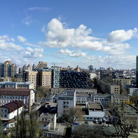Perfect Apartments M Polytech, Ohmatdet, Parking كييف المظهر الخارجي الصورة