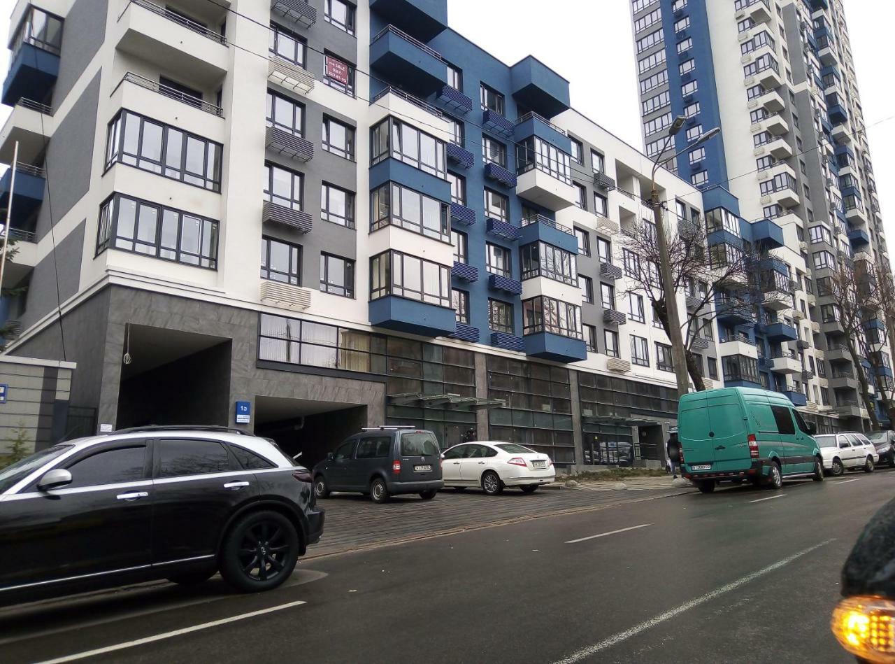Perfect Apartments M Polytech, Ohmatdet, Parking كييف المظهر الخارجي الصورة
